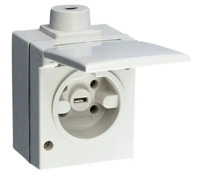ABL Sursum Perilex - Perilex stopcontact 16A - 5 polig IP44 - 2441860 Opbouw spatwaterdicht. - 4011721028132 - ABL ABL Sursum Perilex - Perilex stopcontact 16A - 5 polig IP44 - 2441860 Opbouw spatwaterdicht. - 4011721028132 - ABL