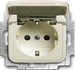 ABB Busch-Jaeger wandcontactdoos 20 EUK 212 503 - 2018 0 0984 - 4011395526705 - Busch-Jaeger